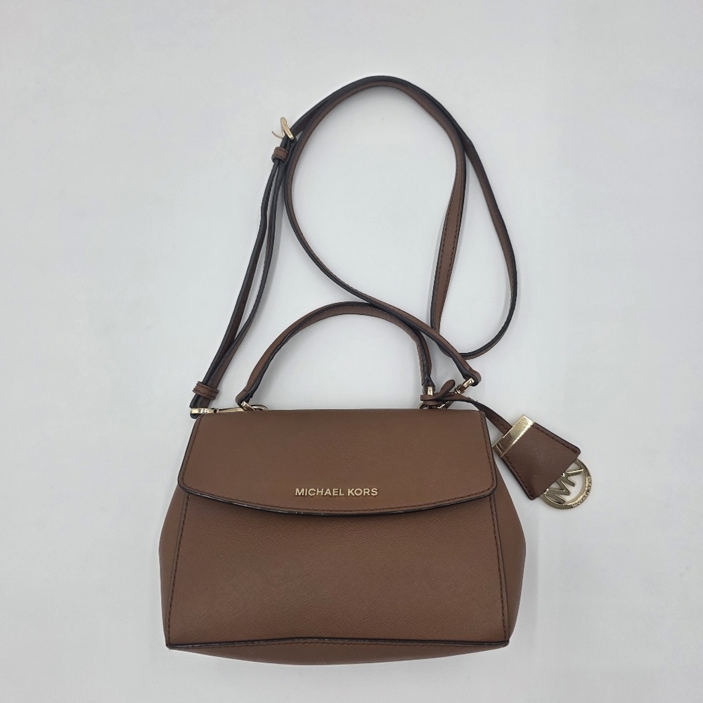 Michael Kors Brown Leather Crossbody Bag. - Picture 1 of 12